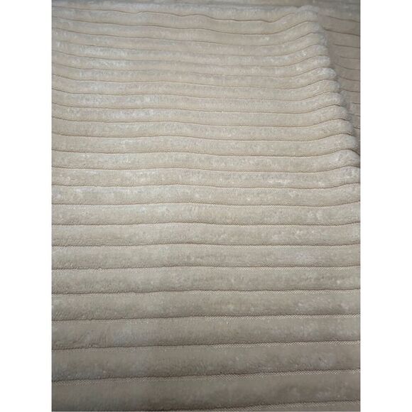 Faux fur plush cream 18” cream throw pillow covers pkg of 2. #M-1850 - Picture 5 of 6